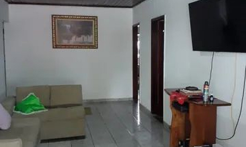 Vende Excelente Casa...