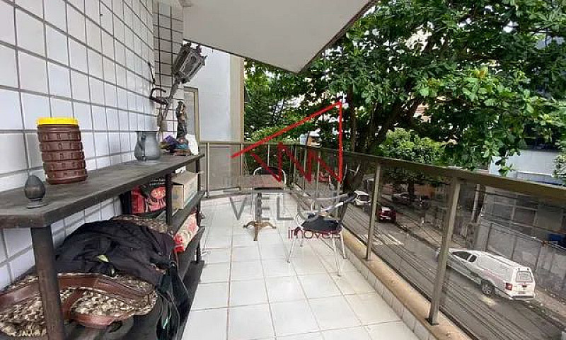 Apartamento-À Venda-...