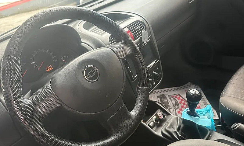 Chevrolet Corsa Sed....