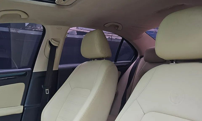 Volkswagen Jetta Hig...