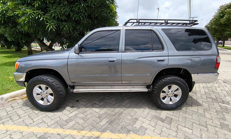 Toyota Hilux Sw4 4X4...
