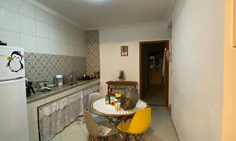 Vende-Se Casa Na Cid...