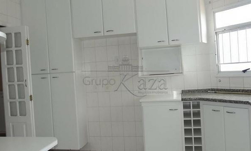 Apartamento 128 Metr...