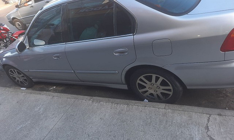 Carro De Procedência...