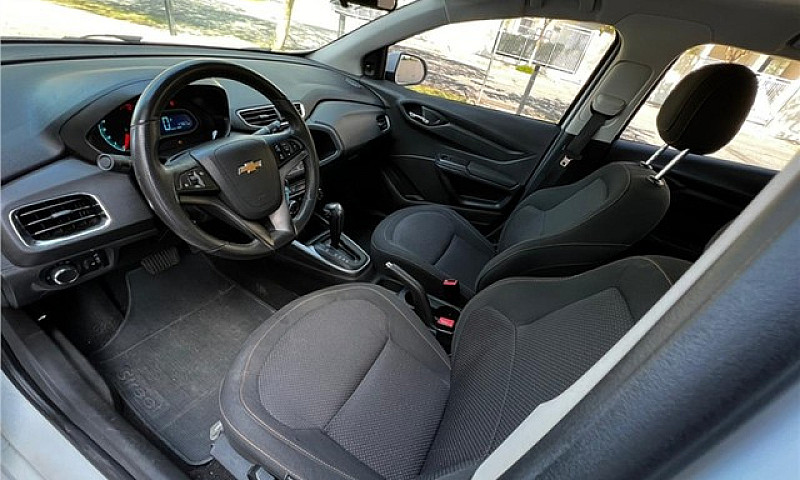 Chevrolet Onix 2015 ...