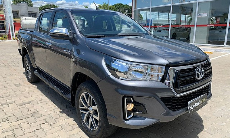 Toyota Hilux 2.8 Srv...