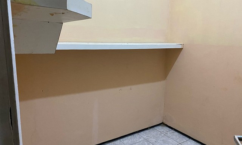 Quarto No Benfica...