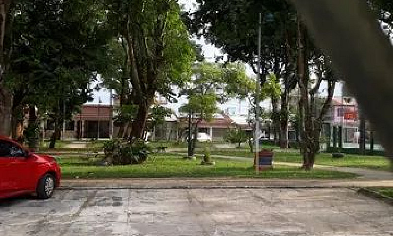 Vende Excelente Casa...