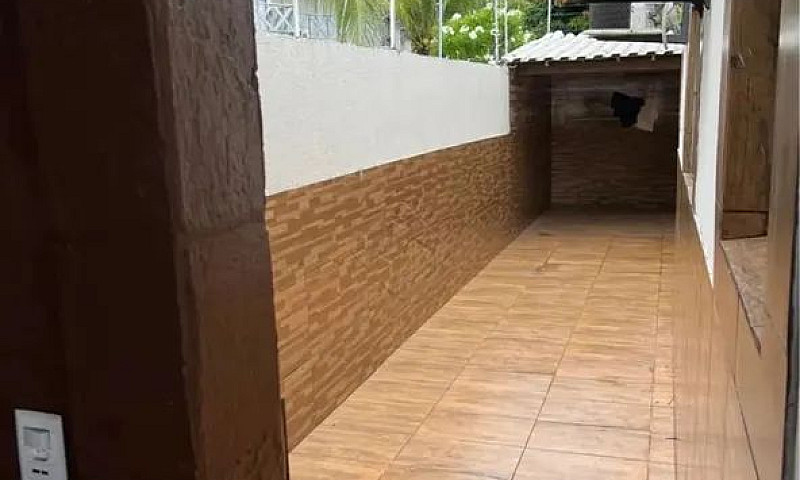 Aluga-Se Casa Alto P...