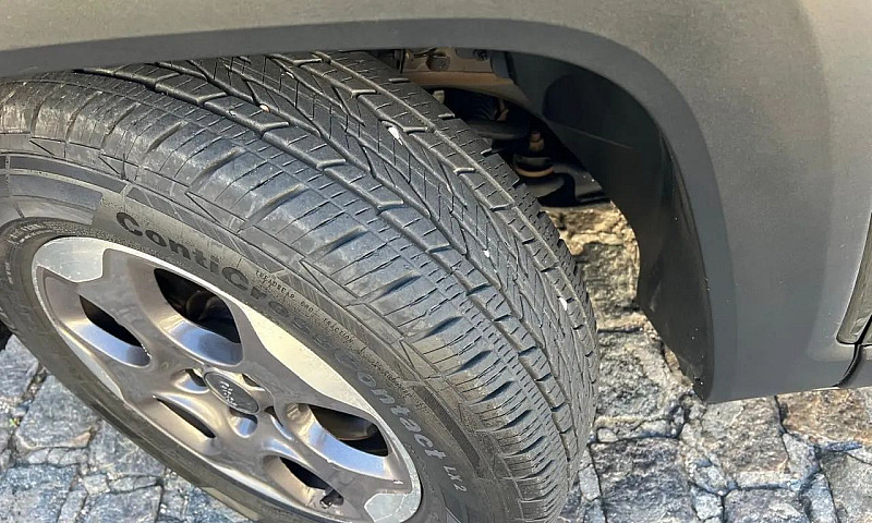Renegade 1.8 Sport A...