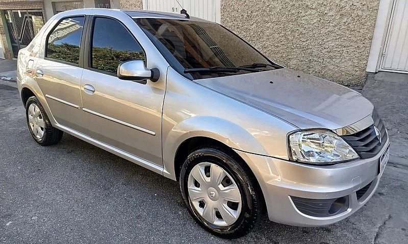 Renault Logan Expres...