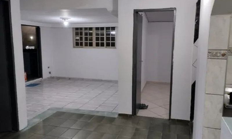 Aluga-Se Um Sobrado ...