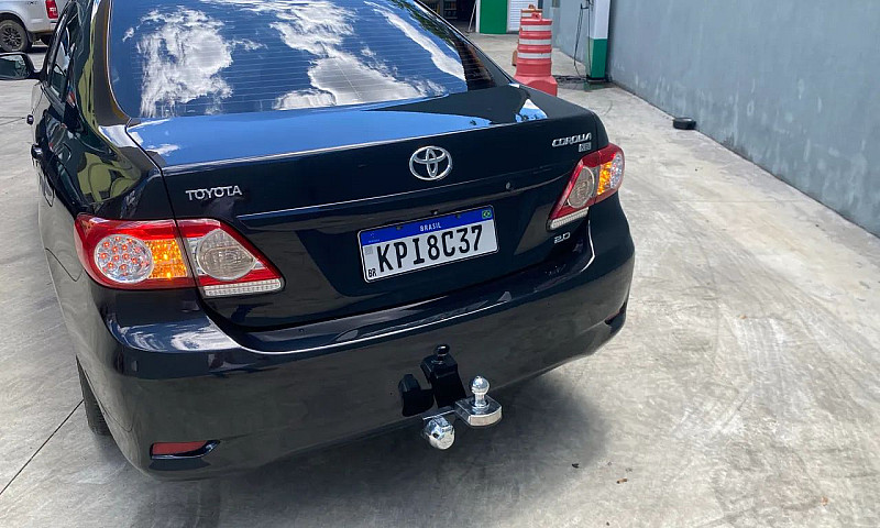 Toyota Corolla Xei 2...