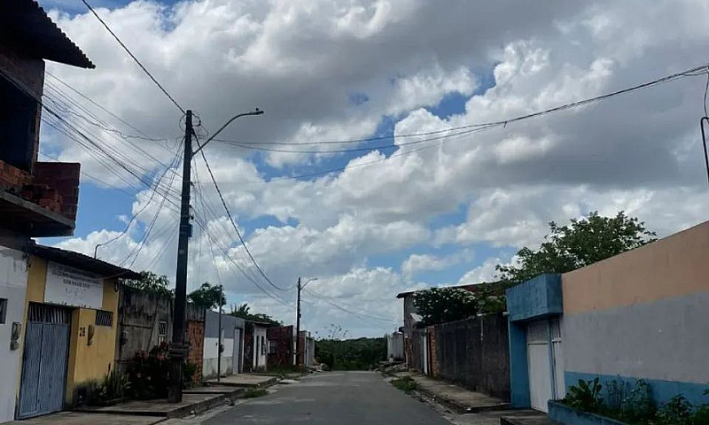 Terreno Com Construç...