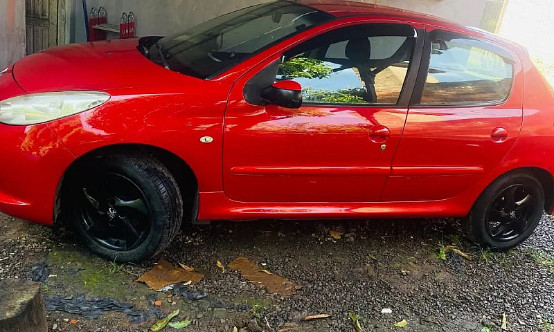 Peugeot 207 Xr 1.4 F...