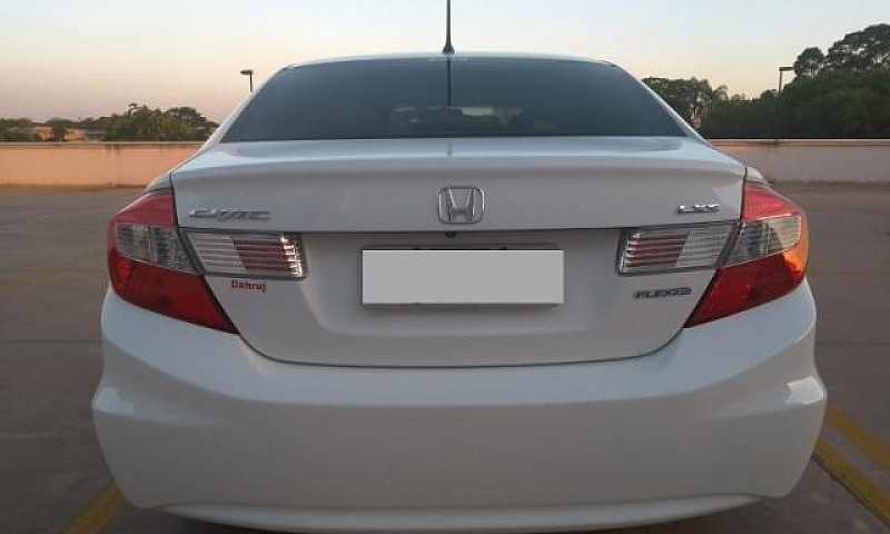 Honda Civic Branco 1...