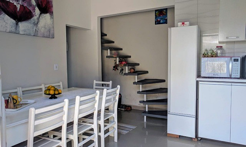 Casa Com 02 Dorm E T...