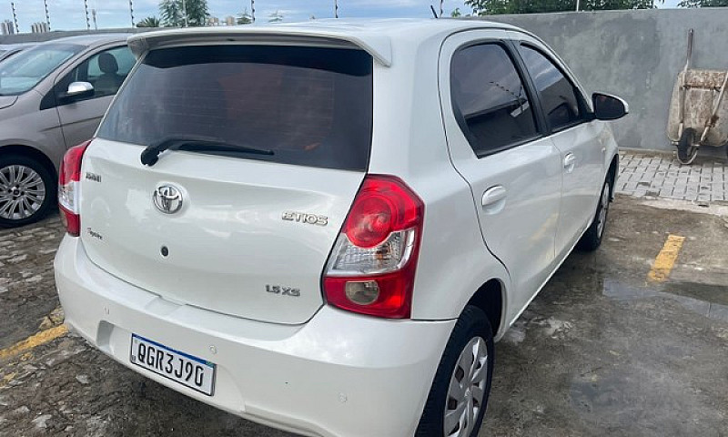 Toyota Etios Xs 2018...