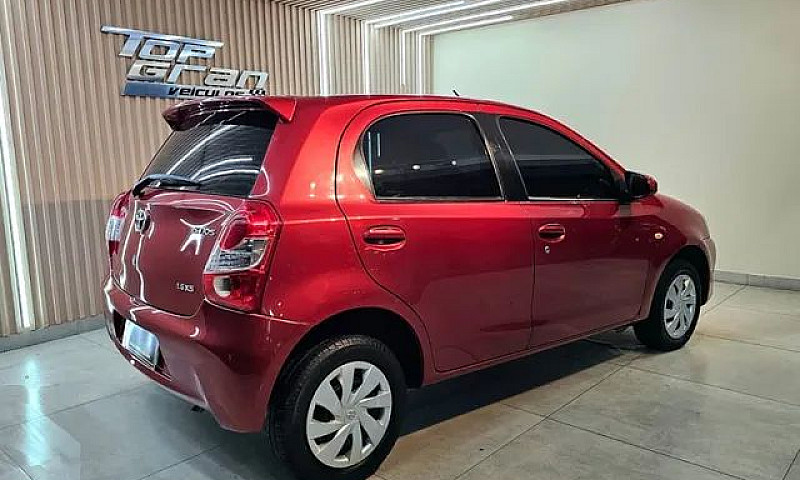 Toyota Etios Xs 1.5 ...