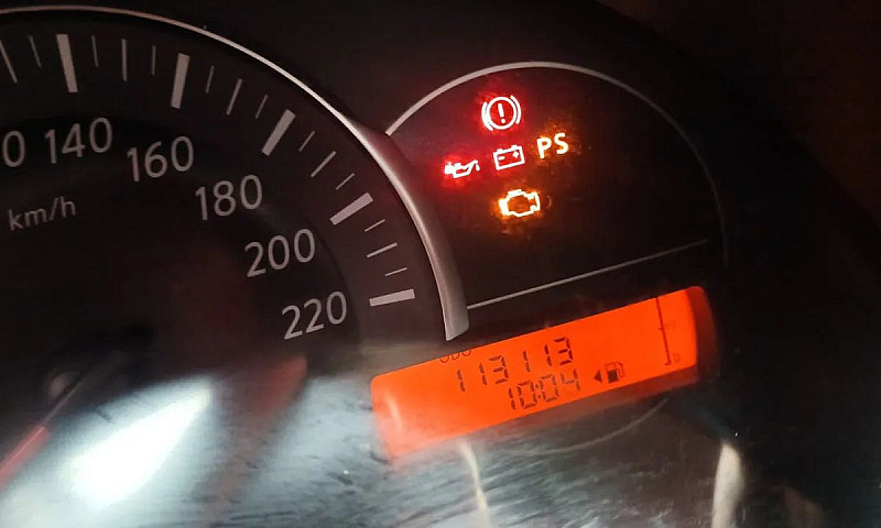 Nissan March S 1.0 1...