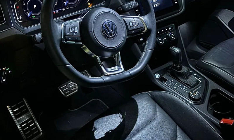 Volkswagen Tiguan Al...