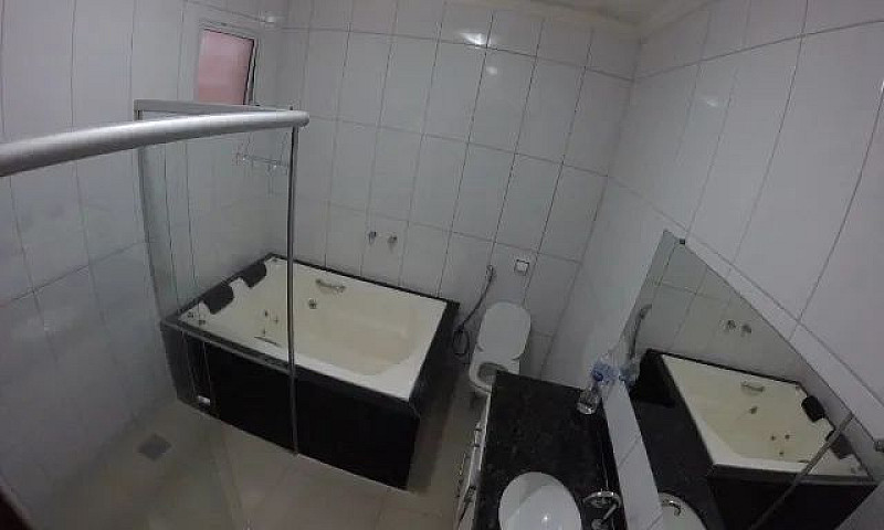 Casa Com Piscina Dir...