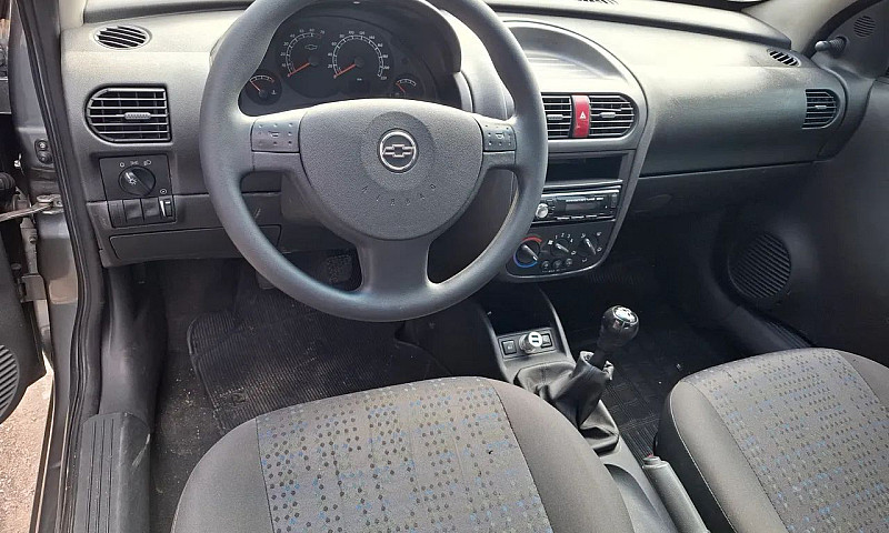 Chevrolet Corsa Hat....