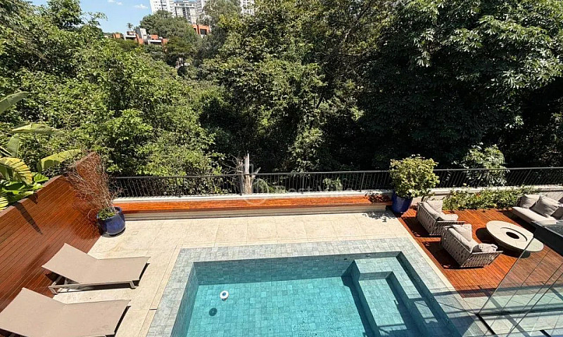 Casa Com 4 Dormitóri...