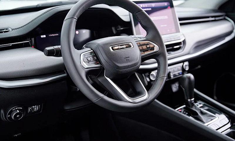 Jeep Compass Longitu...