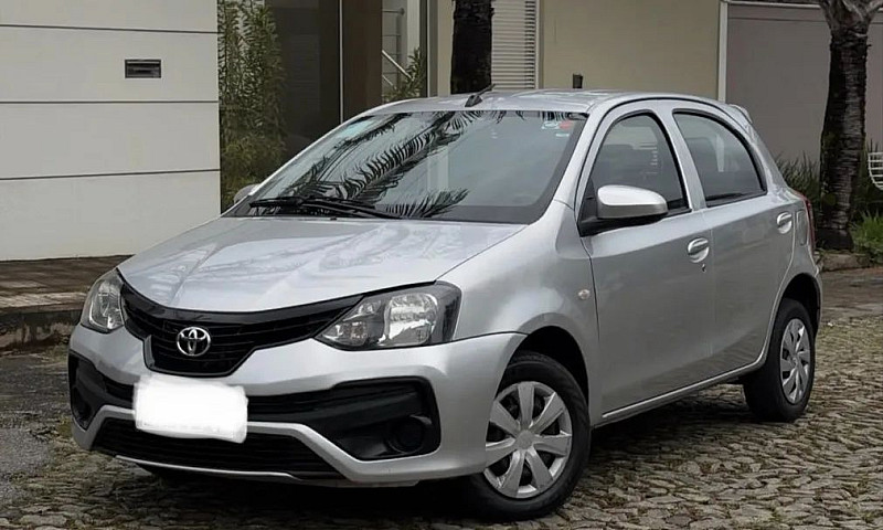 Toyota Etios X 1.3 F...