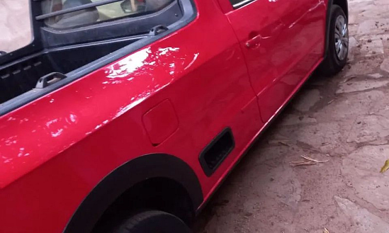 Volkswagen Saveiro 1...
