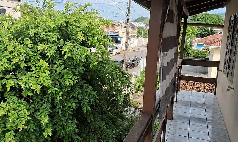Alugo Casa Bem Local...