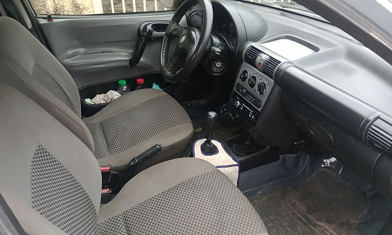 Chevrolet Corsa Sed ...