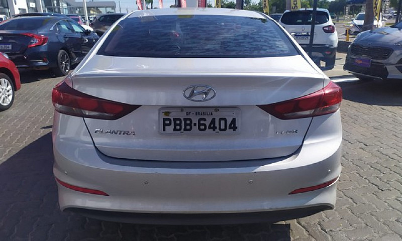 Hyundai Elantra 2.0 ...