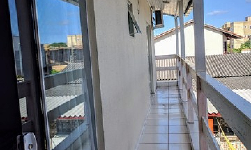 Casa Com 02 Dorm E T...