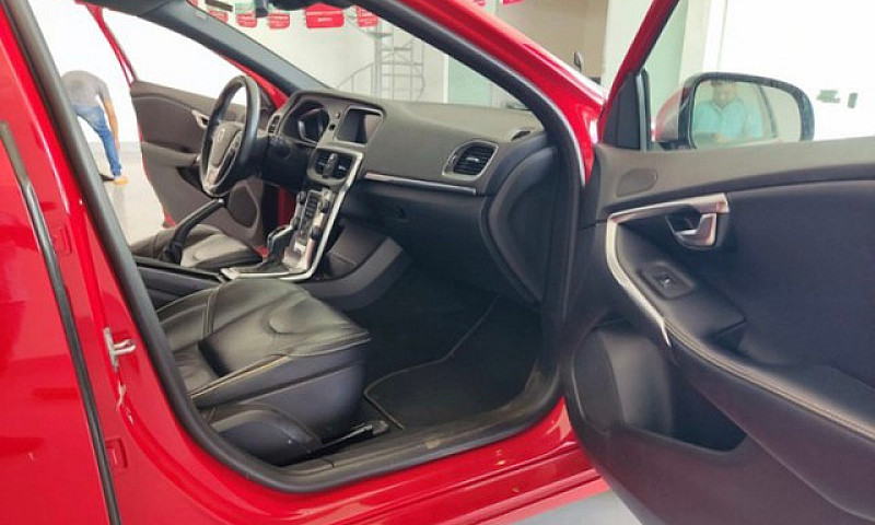 Volvo V40 T5 Turbo P...