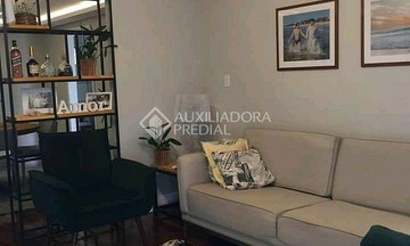Casa À Venda Com 3 D...