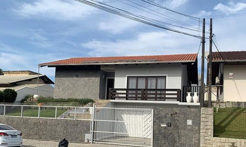 Casa No Floresta Com...