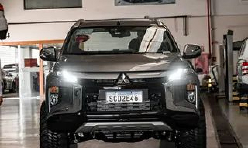 Triton L200 Sport Hp...