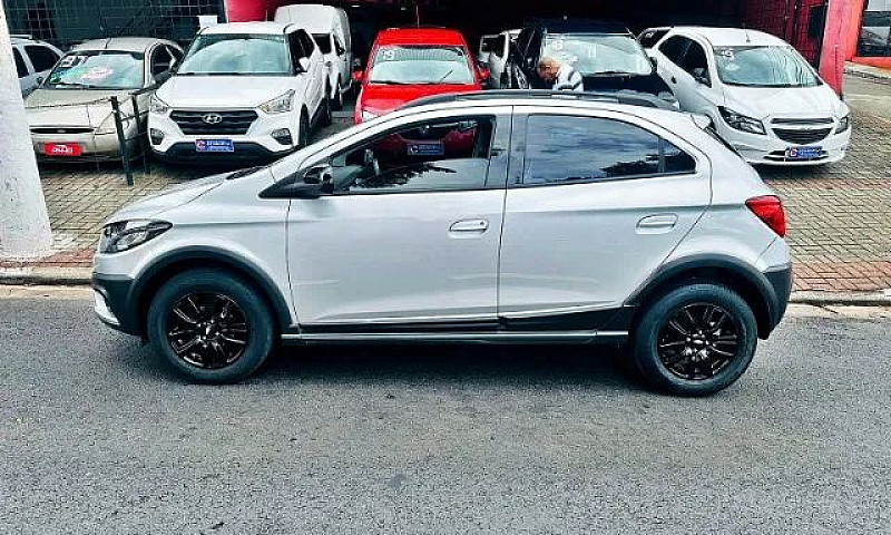 Chevrolet Onix Activ...