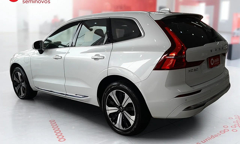 Volvo Xc-60 T-8 Pol....