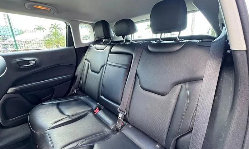 Jeep Compass 2.0 4X4...