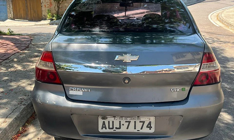 Chevrolet Prisma Sed...