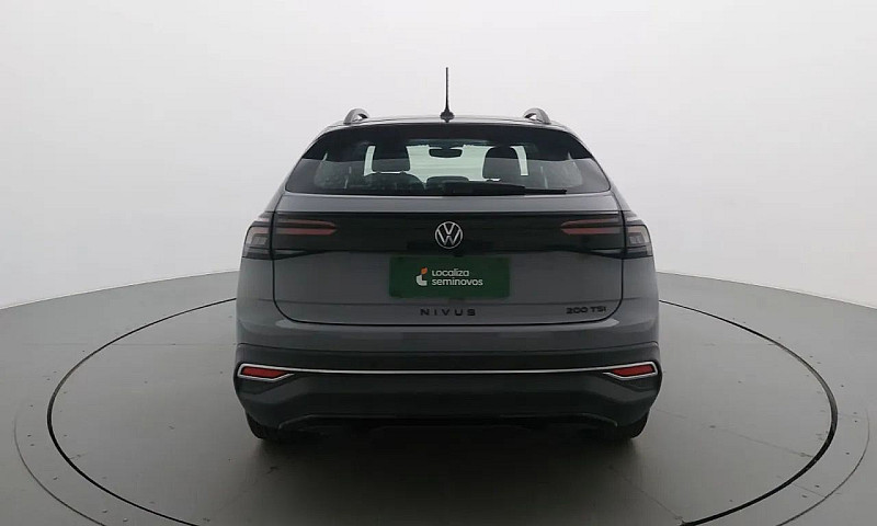 Volkswagen Nivus Hig...