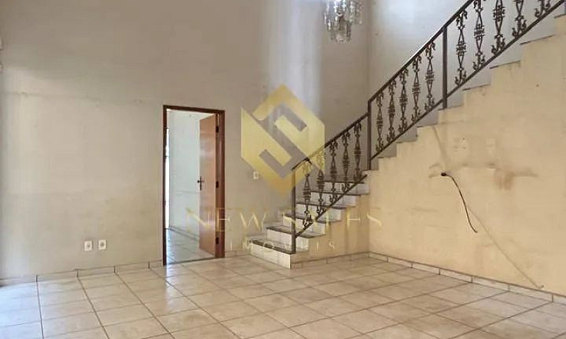 Casa Com 3 Quartos A...