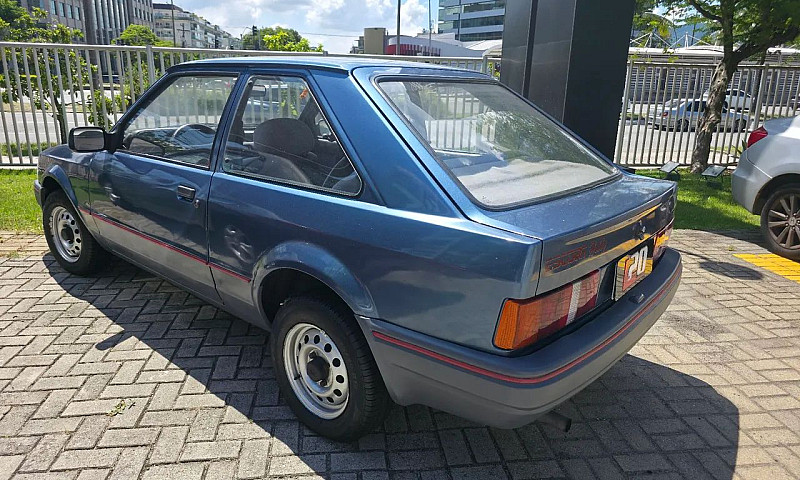 Ford Escort Hobby 1....