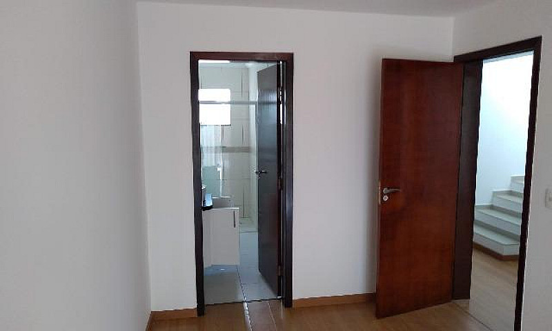 Sobrado Triplex - Pr...