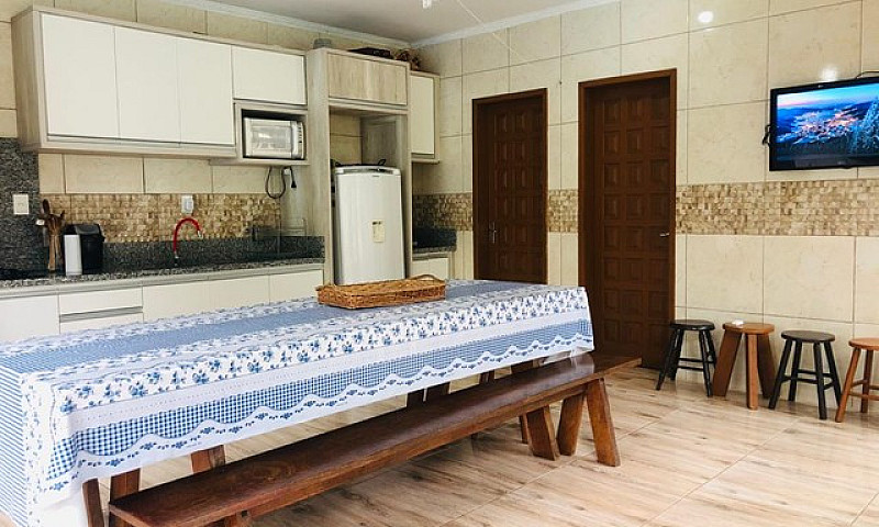 Casa Com Piscina Par...