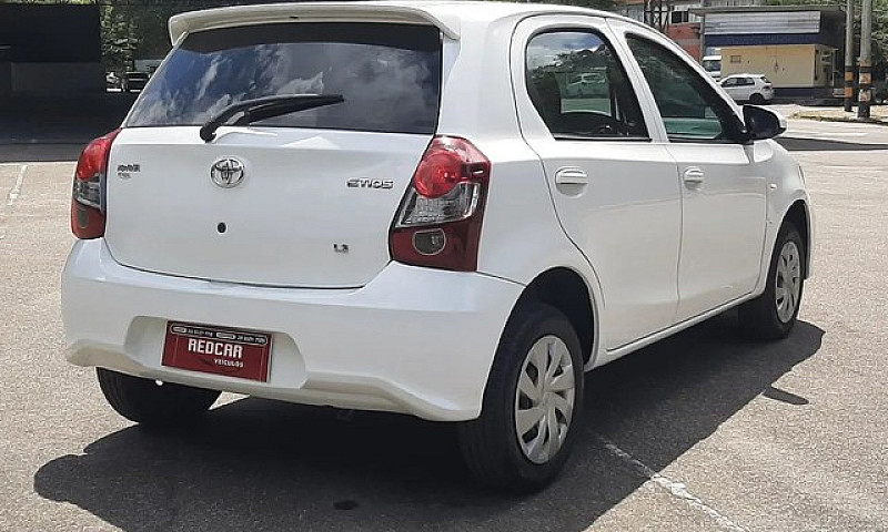 Etios 1.3 Manual 202...