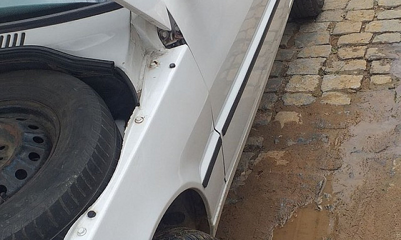 Fiat Uno Bem Conserv...